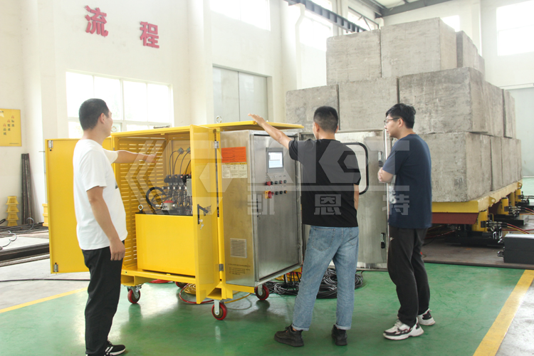 分級頂升液壓千斤頂用于大型結構分級同步頂升裝載作業(yè)