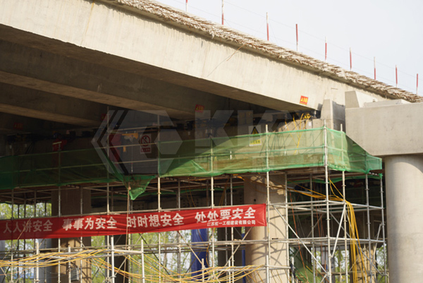 京滬高速公路淮安段擴(kuò)建頂升工程