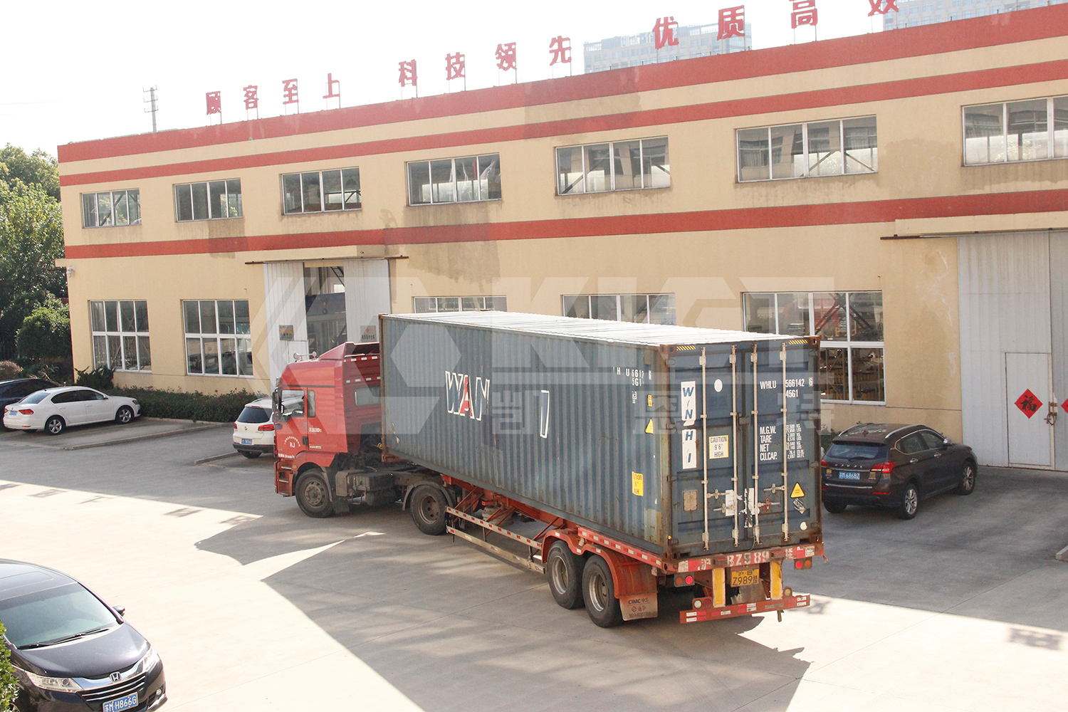 重型滑動(dòng)液壓系裝車(chē)發(fā)貨