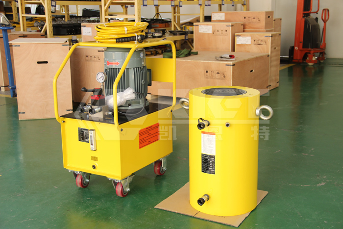 500噸大噸位液壓千斤頂配套5.5KW電動(dòng)泵
