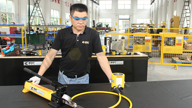 KET-P392手動(dòng)泵使用步驟
