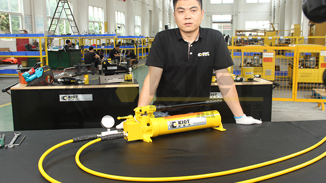 KET-P84手動(dòng)液壓泵使用步驟